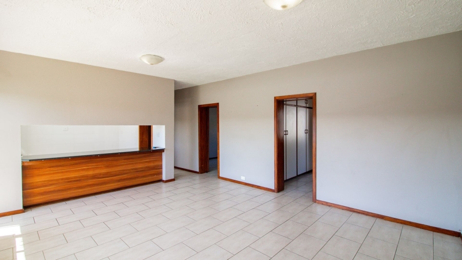 2 Bedroom Property for Sale in Bonza Bay Eastern Cape